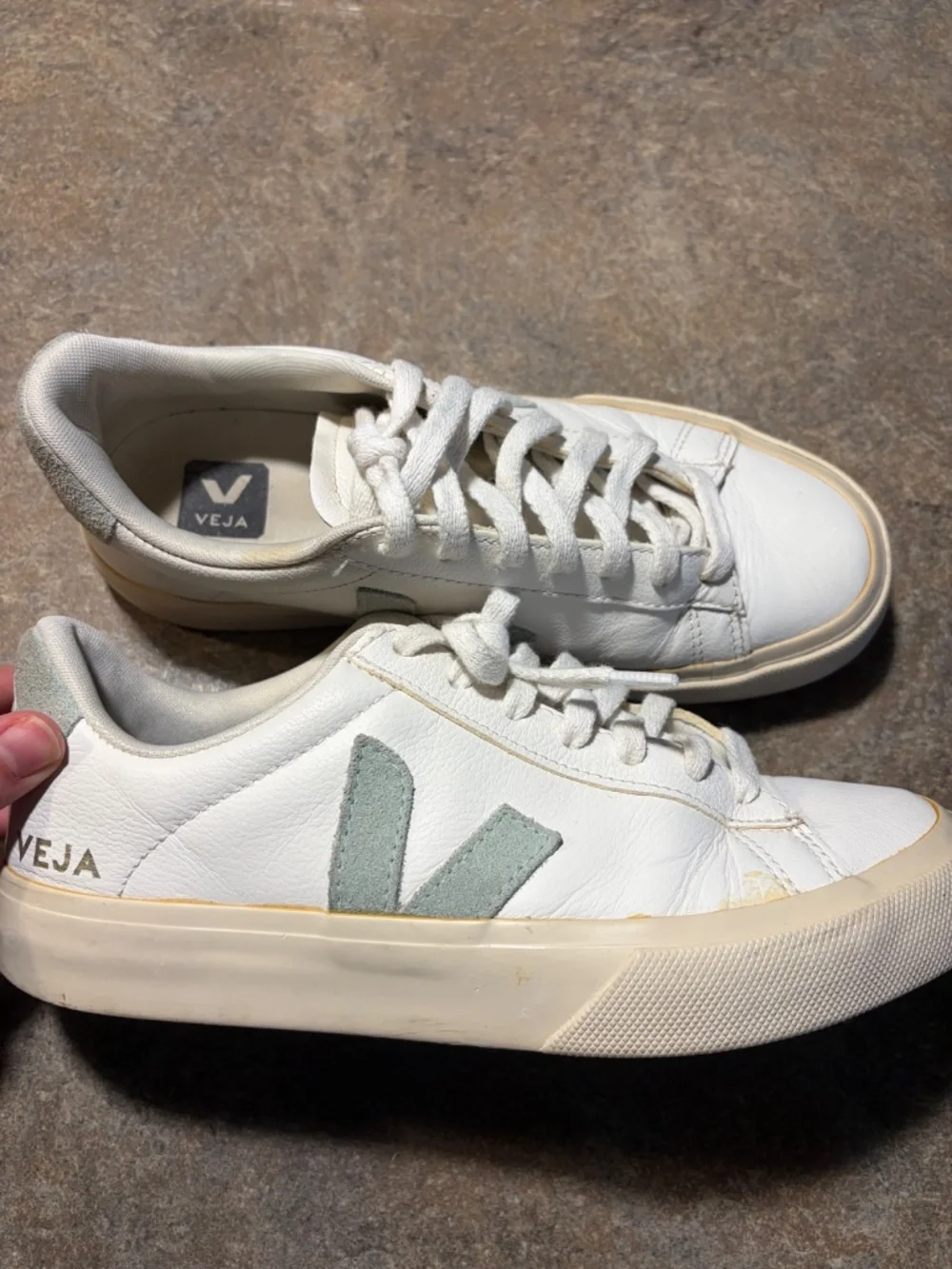 Veja mint and green sneakers - Picture 5 of 6